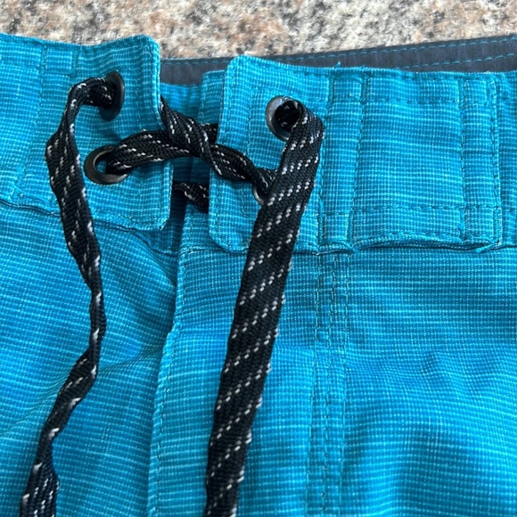 Quicksilver swimsuit, size 36 - Picture 5 of 8